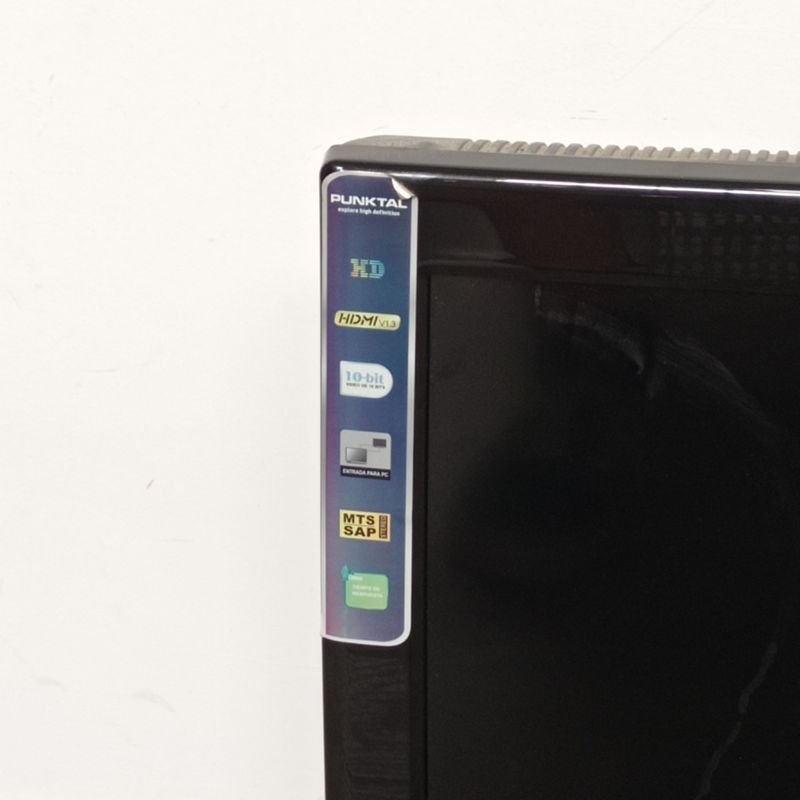 Tv Led de 26 pulgadas marca Punktal con dos controles - imagen 2