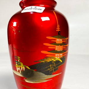 Par de Floreros Orientales Rojos con Paisaje y Aves - 14 cm - imagen 3