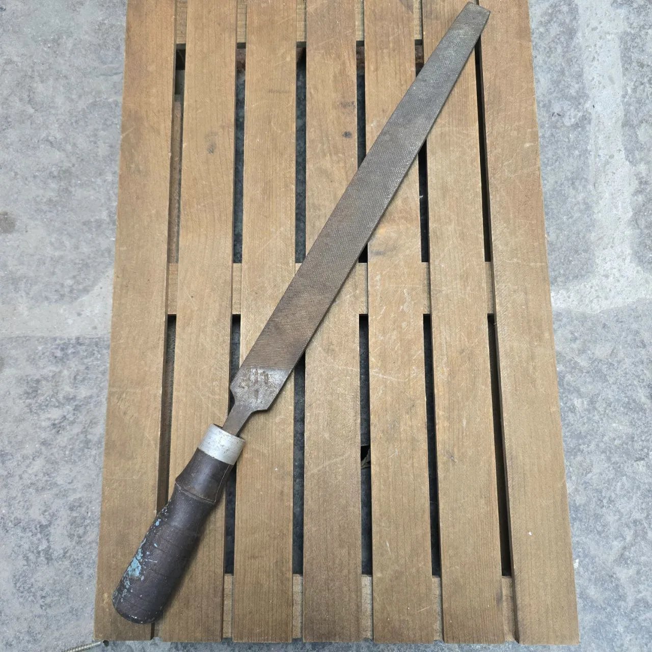 Nicholson file knife con cuchilla larga y mango de madera - imagen 2