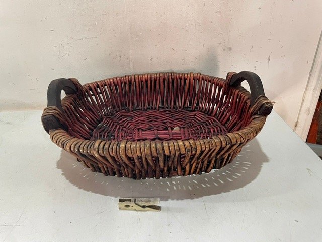 Lote anterior: Canasto de mimbre muy lindo