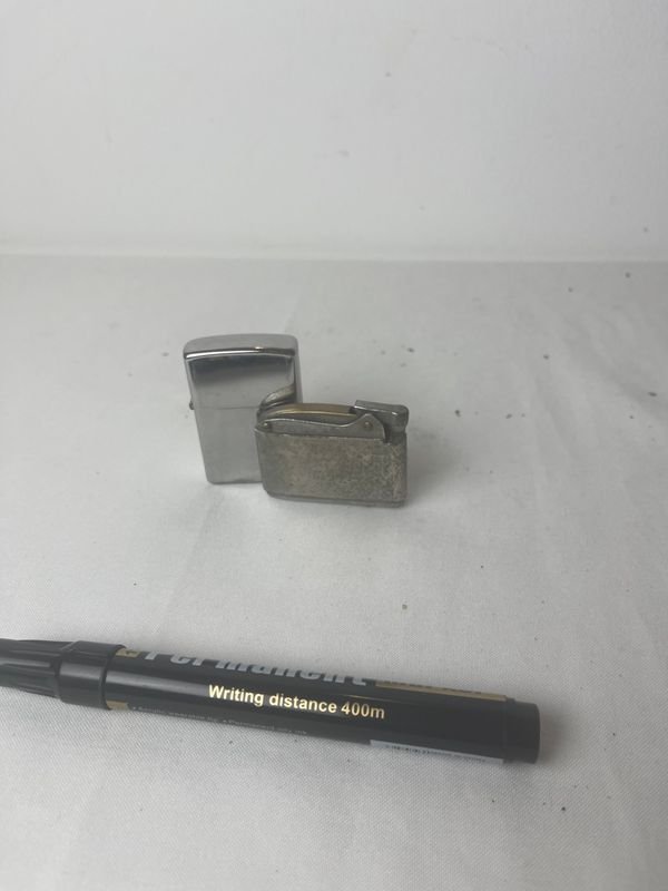 Par de encendedores para fumar - imagen 2