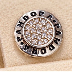 Par de Aros Pandora Plata 925 con Cristales Brillantes - imagen 3