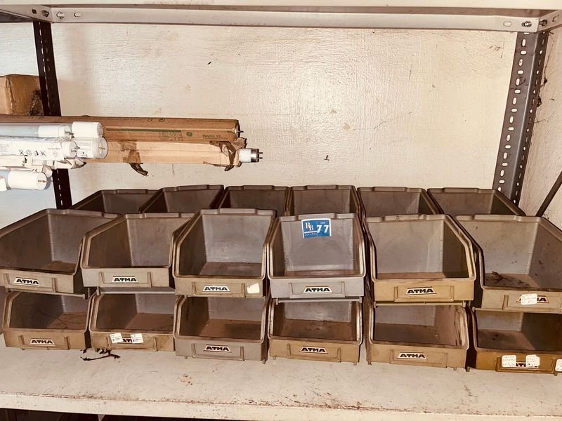 Lote siguiente: Almacenes de plástico ATMA de 24 unidades