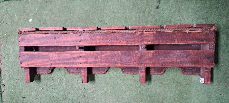 Vinera para colgar de madera