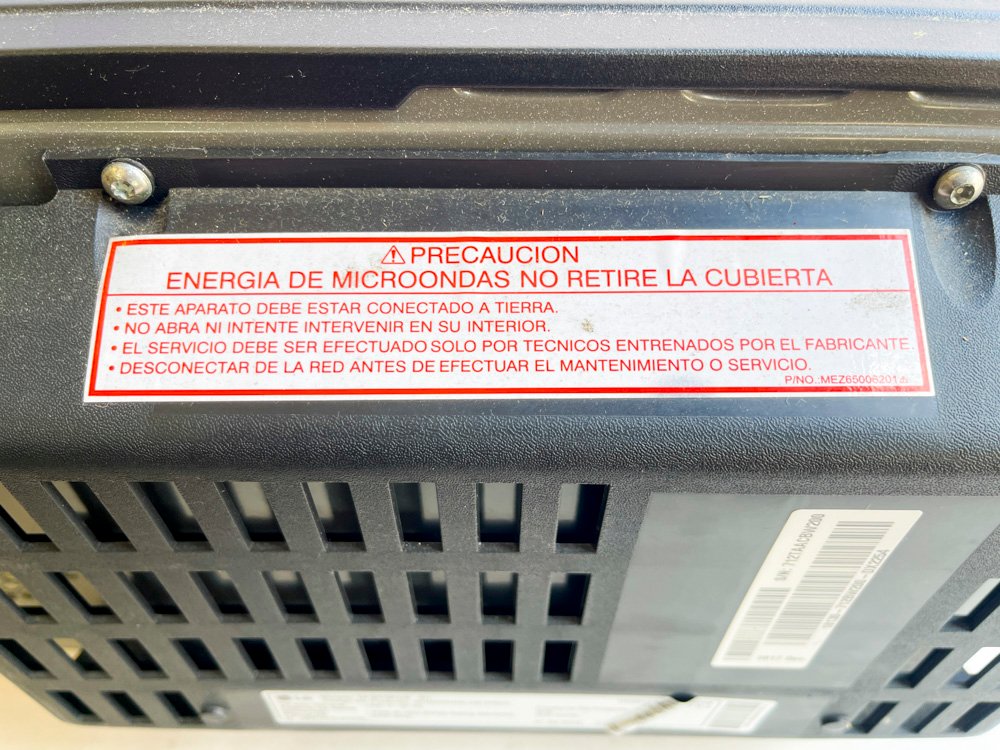 Microondas LG color negro en excelente estado - imagen 6