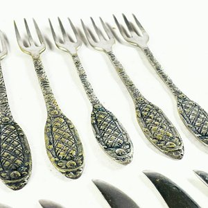 Juego de 11 Tenedores y Cuchillos para Postre con Cabo Labrado - imagen 4