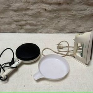Lote siguiente: Plancha a Vapor Philips y Panquequera Eléctrica