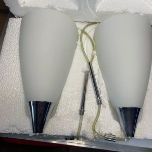 Juego de 2 Plafones Luminosos de Vidrio Opalino y Metal - imagen 3