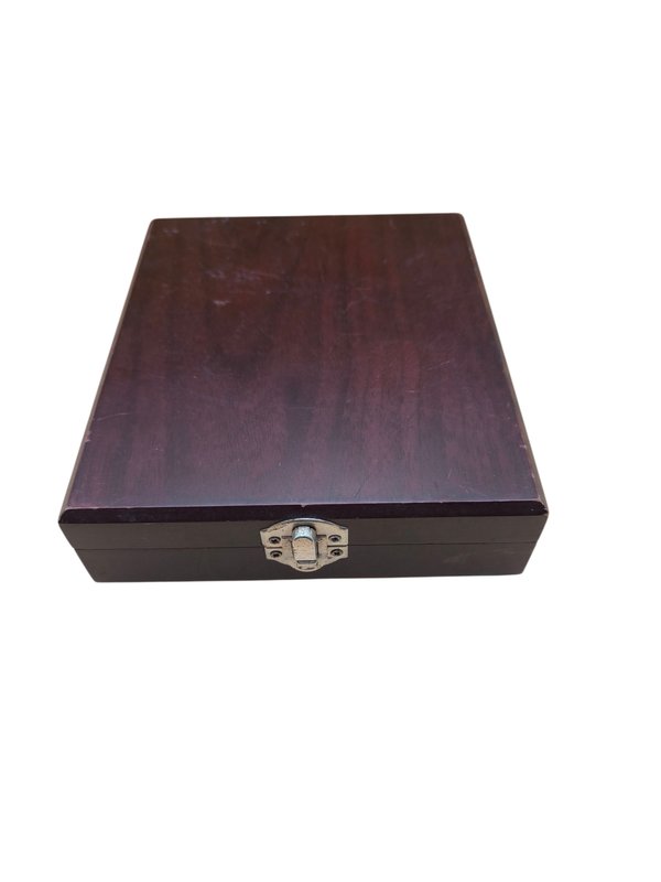 Kit para vino en estuche de madera - Equipamiento para degustar vinos - imagen 2