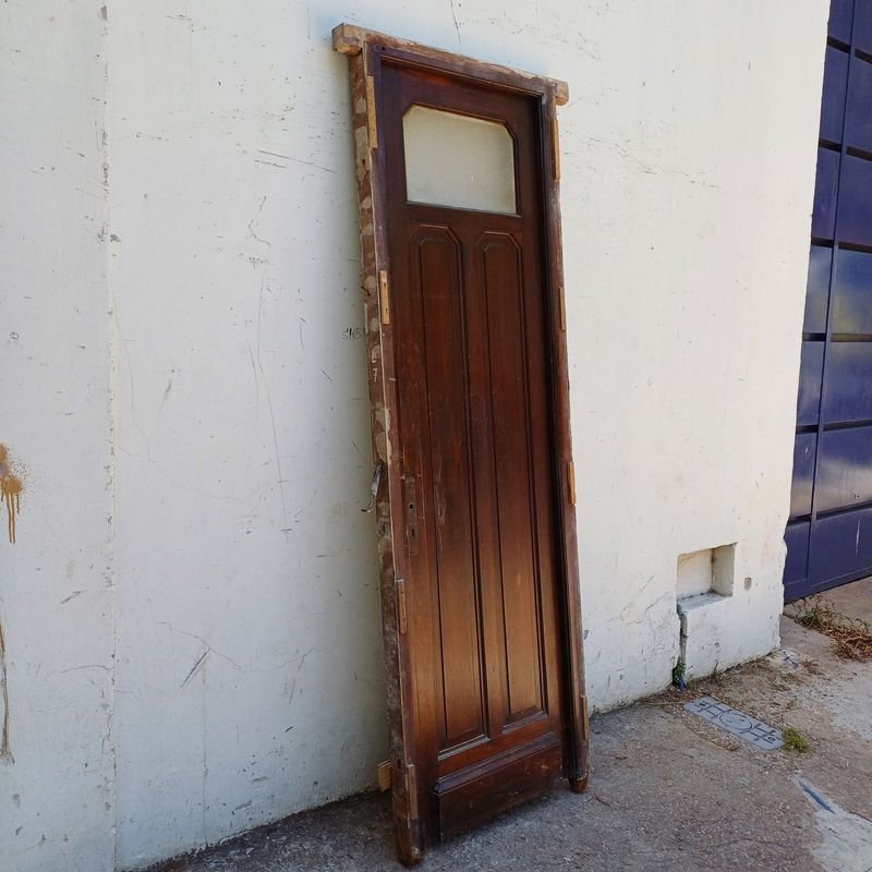 Puerta de tablero y vidrio con marco, completamente en cedro - imagen 3