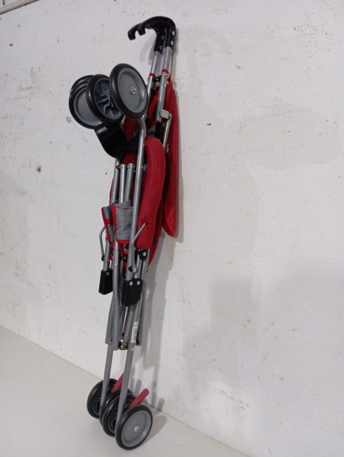 Coche paraguas rojo y gris para venta - imagen 5