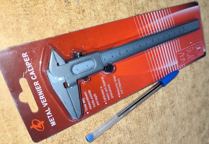 Calibrador Vernier de Metal en Blister Nuevo - imagen 3