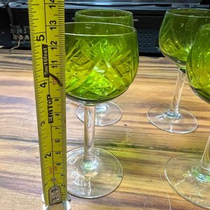 Juego de 6 Copas Antiguas de Cristal Tallado Verde Oliva - imagen 5