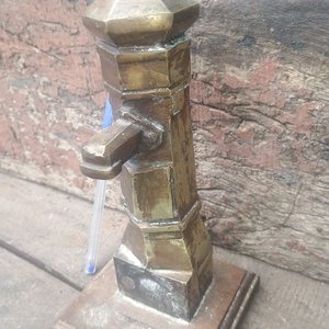 Lote siguiente: Figura Antigua de Canilla de Bronce - Reconocimiento OSE
