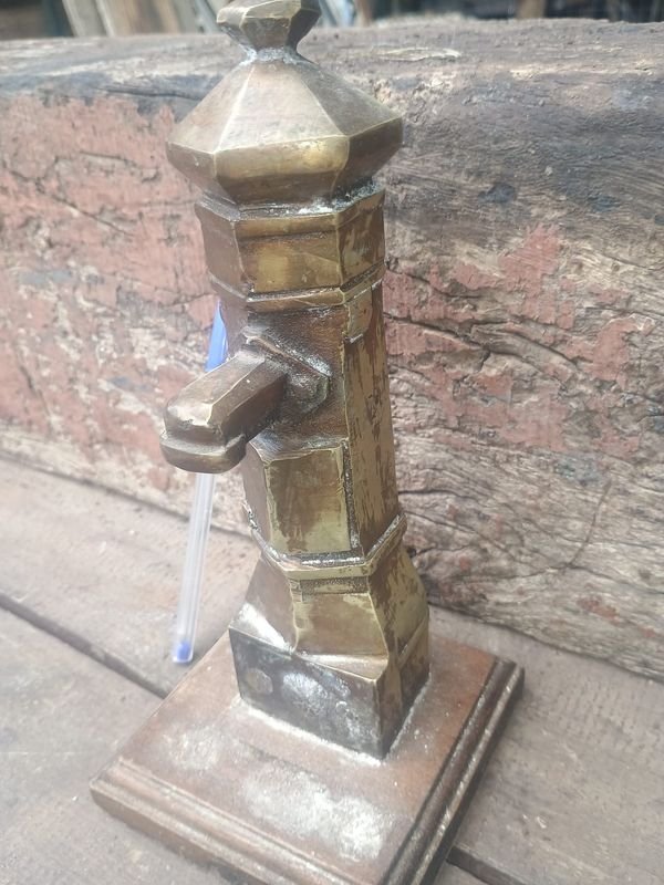 Figura Antigua de Canilla de Bronce - Reconocimiento OSE