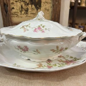 Lote anterior: Sopera Johnson Bros England con Fuente Oval Decorada