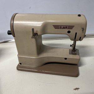 Máquina de Coser Elna Junior Suiza con Estuche Metálico - imagen 6