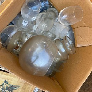 CANTIDAD DE VASOS COPAS ETC ETC TODO VIDRIO - imagen 4