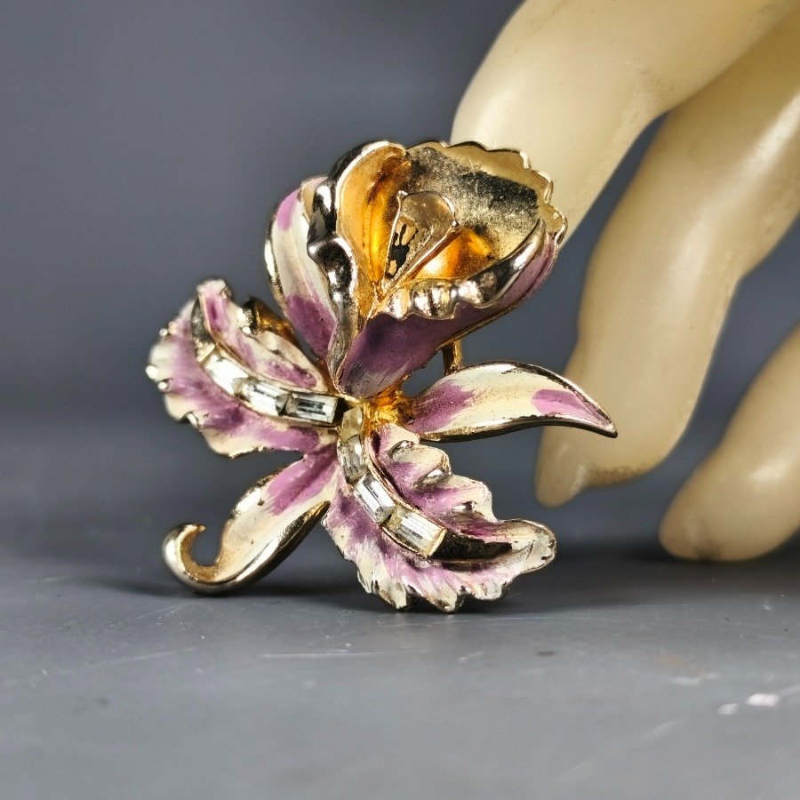 Item 16371 - Image 3