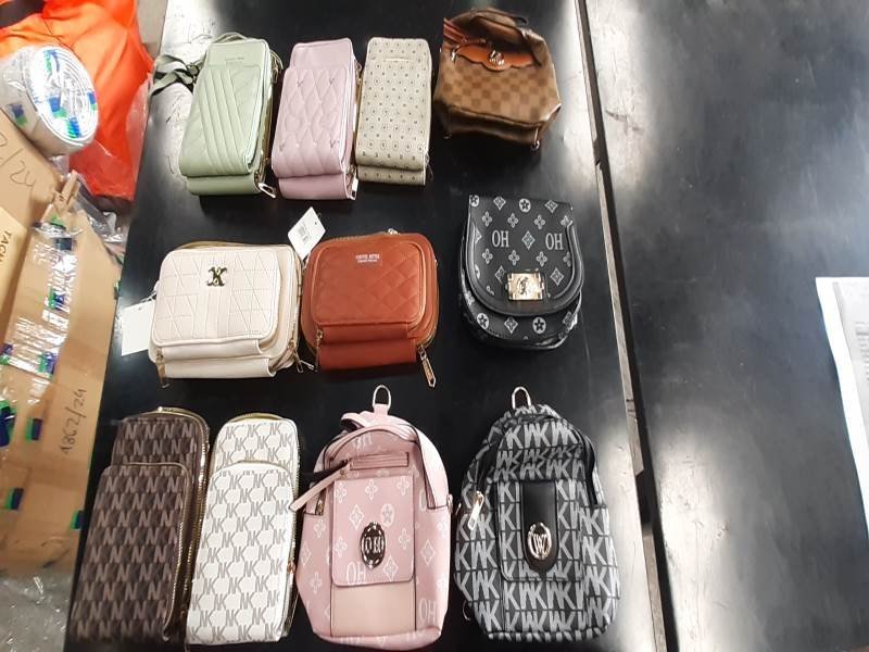 Lote de Carteras Variadas
