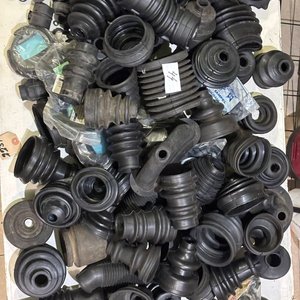 Lote de Fuelles de Goma para Repuesto Automotor - imagen 3