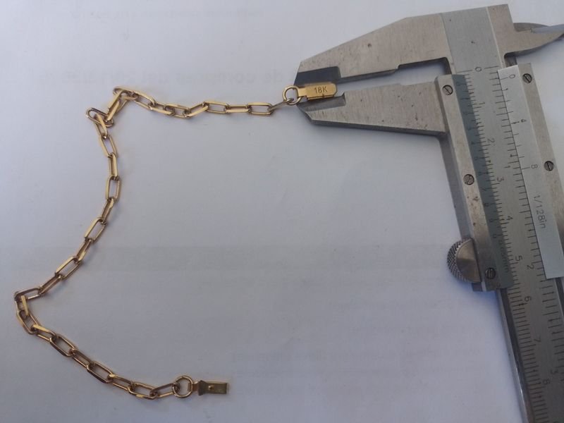 Lote siguiente: Pulsera de Oro con Marcado 18K