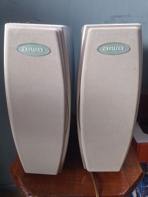 Parlantes Aiwa de alta calidad - imagen 2