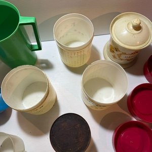 Lote de Utensilios de Plástico para Cocina: Jarras, Medidores y Recipientes - imagen 6