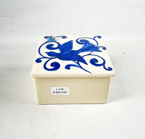 Lote anterior: Alhajero en cerámica blanco y azul de alta calidad