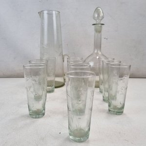 Set de Cristal Tallado Floral: Jarra, Licorera y 10 Vasos Largos - imagen 4