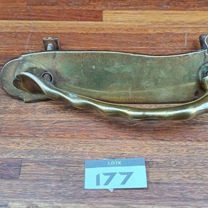 Juego Antiguo de Tiradores de Bronce para Puerta de Calle con Buzón - imagen 2