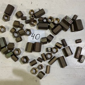 Lote de 60 Piezas de Bronce para Conexiones - imagen 1