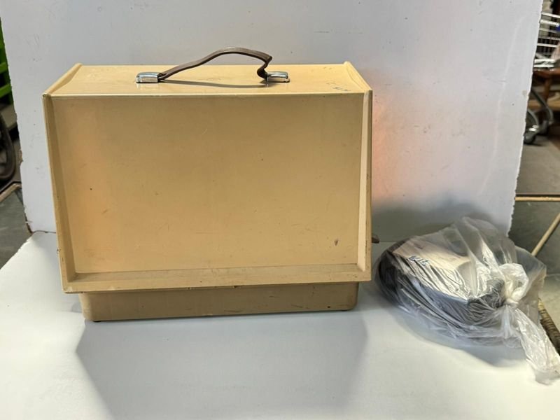 Lote anterior: Máquina de coser eléctrica Faber