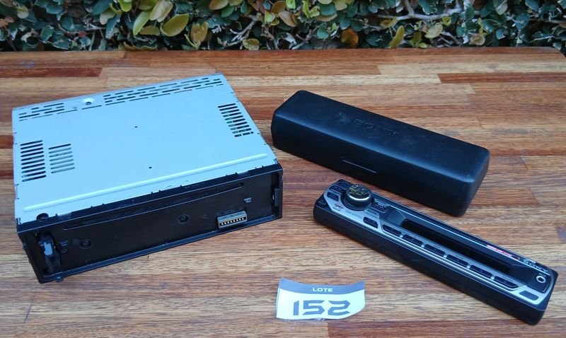 Autoestéreo Sony CDX-GT270S 1 DIN con Carátula Desmontable y Estuche