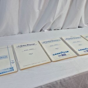 Colección de 5 Revistas Jurídicas "La Justicia Uruguaya" - imagen 2