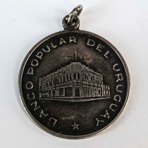 Medalla Uruguay Banco Popular 1962 Cobre Plateado 60 Aniversario - imagen 1