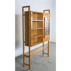 Biblioteca con Escritorio Secretaire y Chapa de Cobre Repujado "Quijote y Sancho Panza" - imagen 3