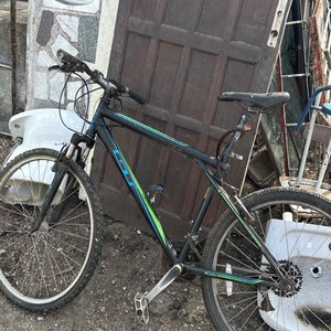 Lote siguiente: Bicicleta GT 26