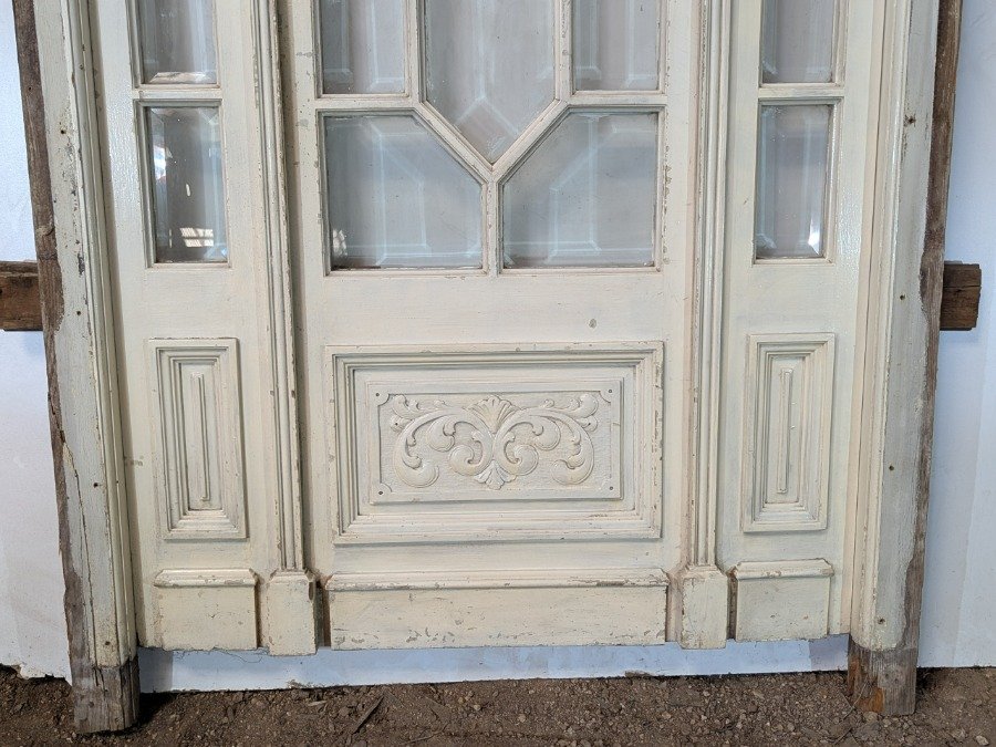 Puerta antigua con diseño de pinotea y vidrios biselados - imagen 5
