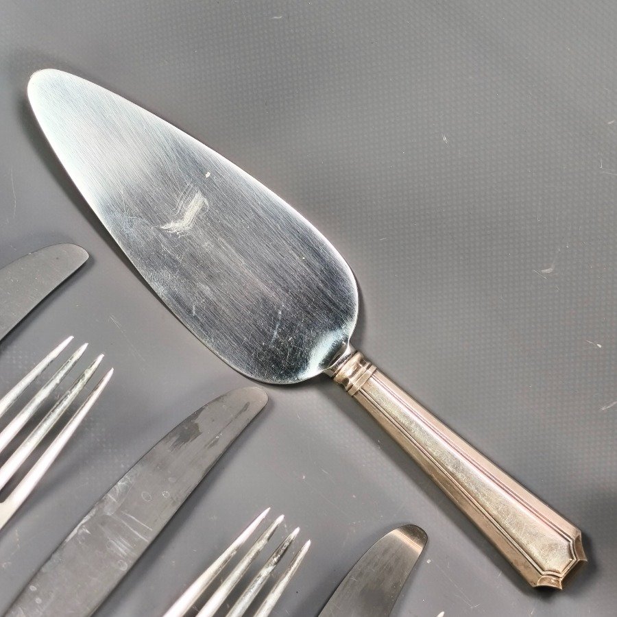 Item 18550 - Image 9