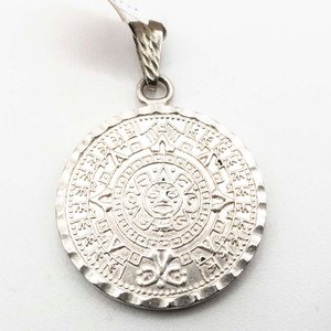 Lote siguiente: Colgante de Plata Diseño Mexicano Estilo Calendario Maya