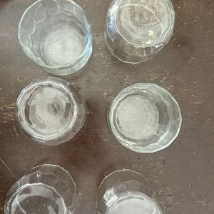 Juego de 6 Vasos de Vidrio con Cortes Geométricos - imagen 6