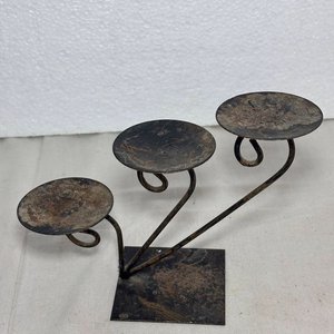 Lote de Candelabros y Soportes de Bronce/Latón - imagen 5