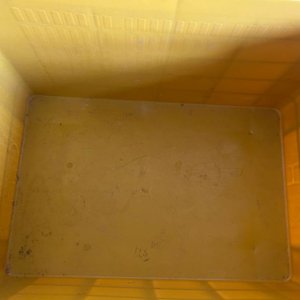 Cajón Lechero Plástico Amarillo Industria Uruguaya 48x33cm - imagen 4