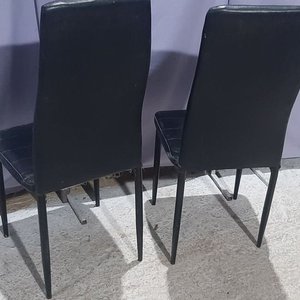Juego de 2 Sillas de Caño Tapizadas en Negro - imagen 3