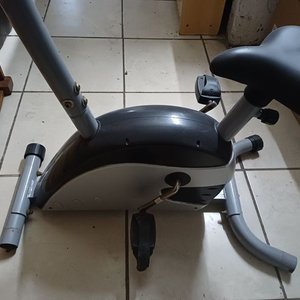 Bicicleta Ergométrica de Ejercicio con Control de Resistencia - imagen 3