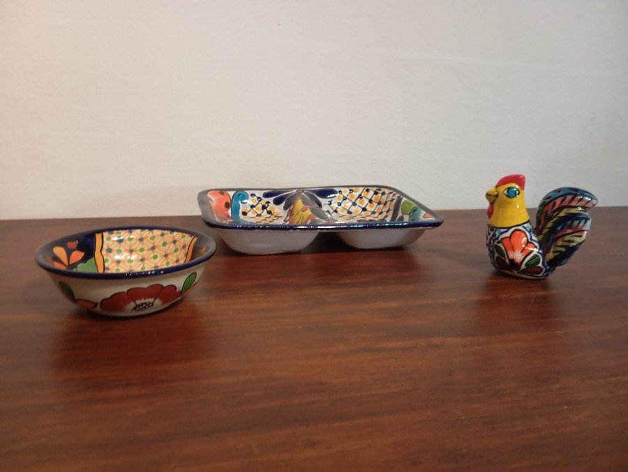 Piezas cerámicas artesanales con formas de gallo - imagen 3