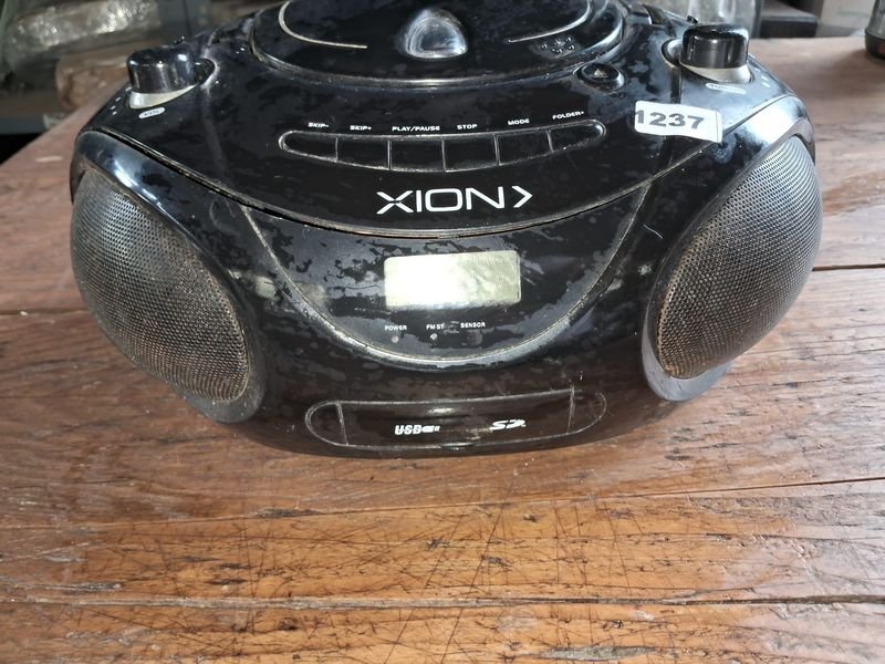 Radio CD Xion tipo huevito - imagen 3