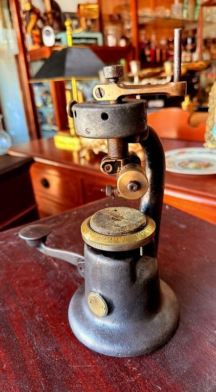 Item 881712 - Image 0