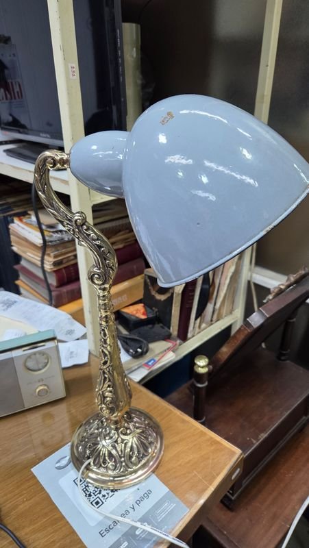 Lámpara de Mesa de Bronce con Pantalla Metálica Esmaltada - imagen 1
